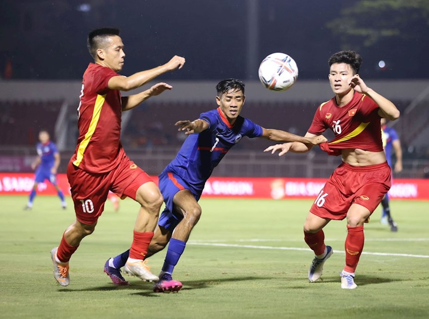 Nhan dinh tran Viet Nam vs Singapore toi nay